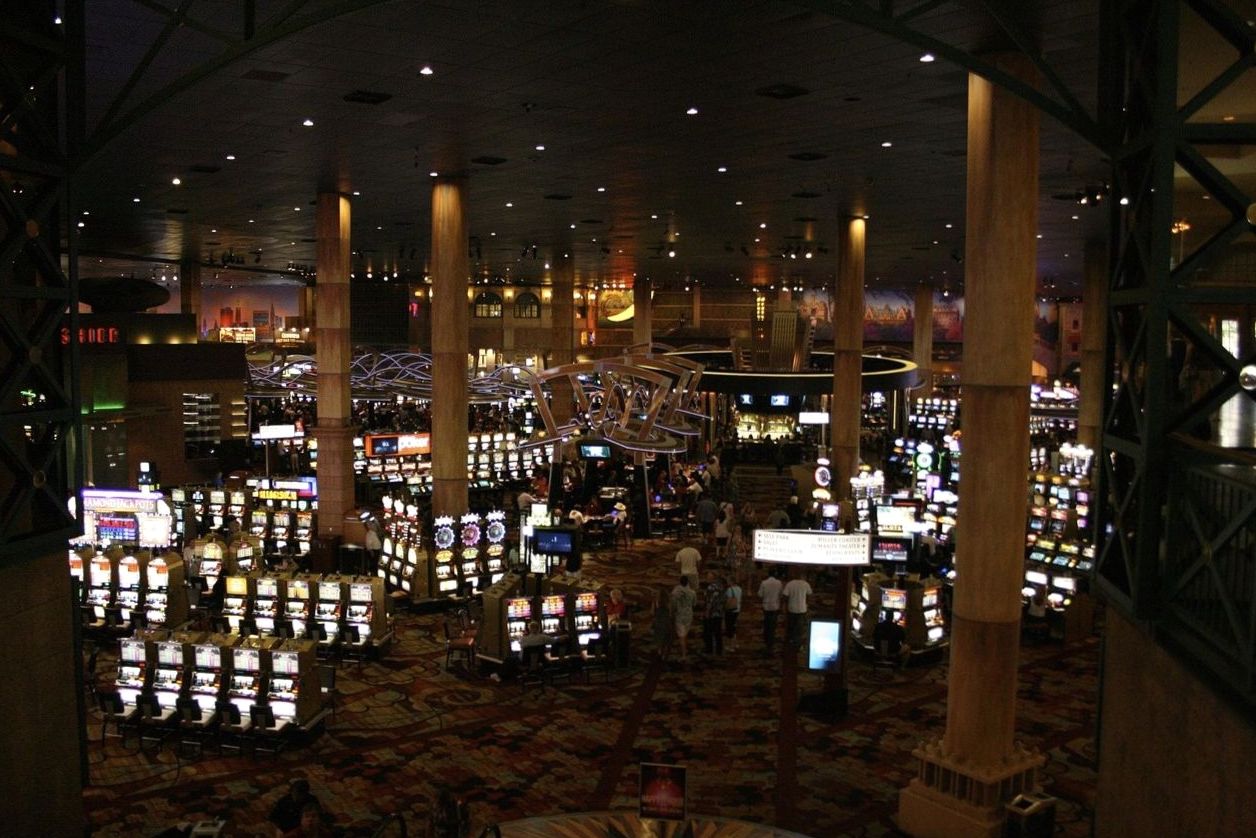 Casino tables and chips at Dreamadventureau Melbourne